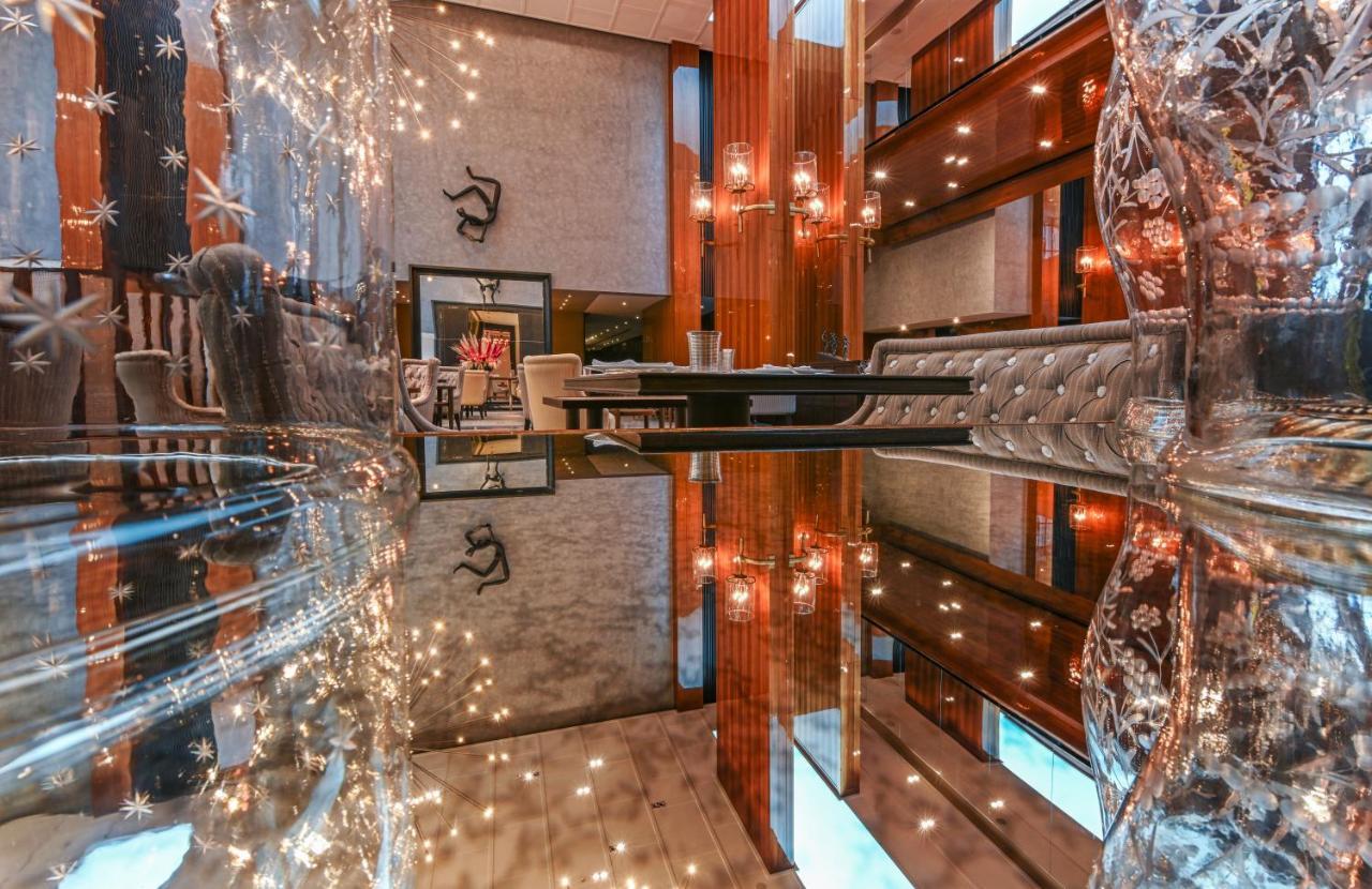 Grand Hyatt Gurgaon Hotell Exteriör bild